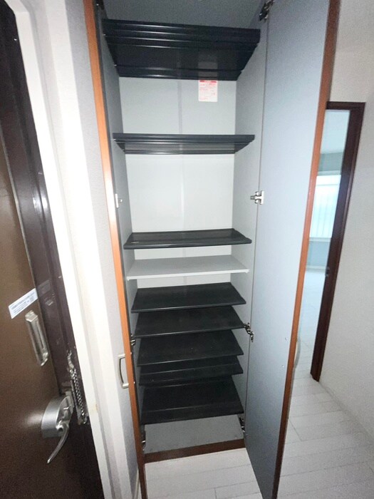 物件内観写真17　(靴箱)