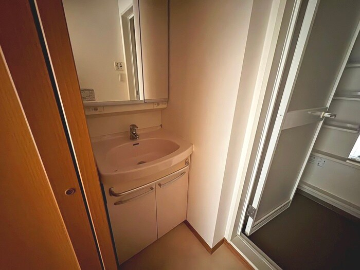 物件内観写真14　(洗面)