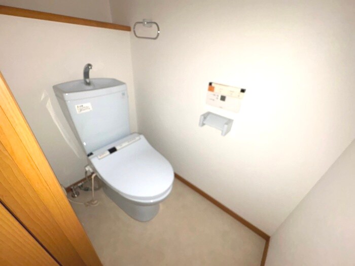 物件内観写真15　(トイレ)