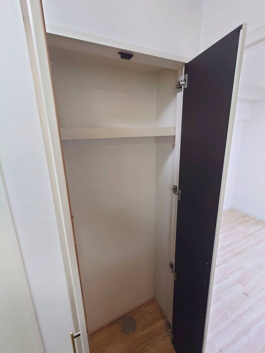 物件内観写真10　(収納)