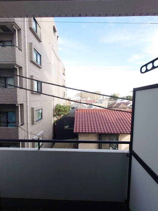 物件内観写真17　(室内からの展望)