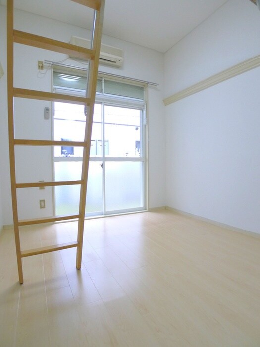 物件内観写真5　(居室)