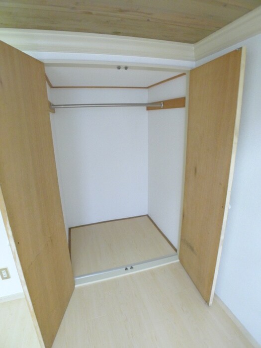 物件内観写真10　(収納)