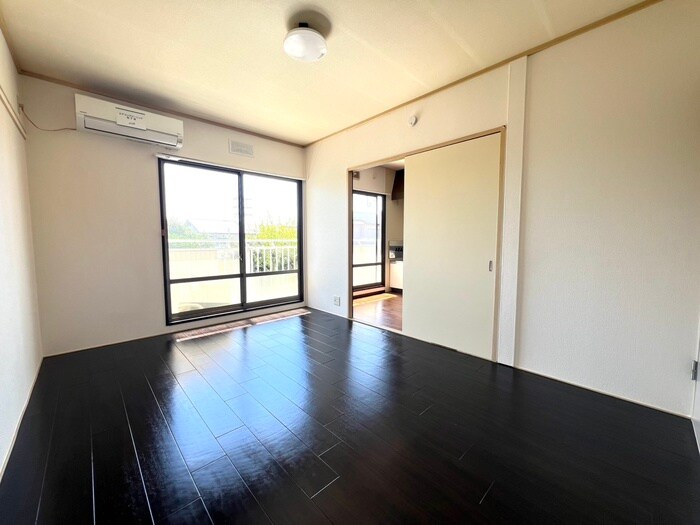 物件内観写真10　(居室)