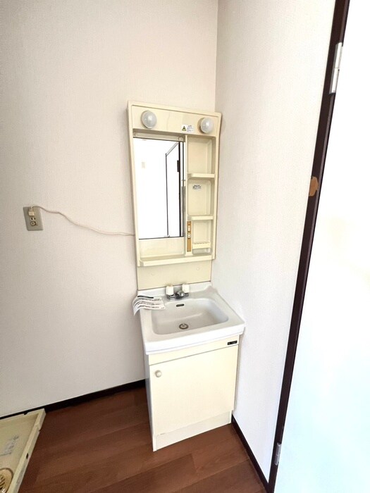 物件内観写真15　(洗面)