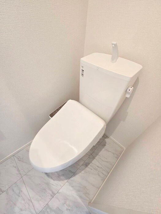 物件内観写真11　(トイレ)