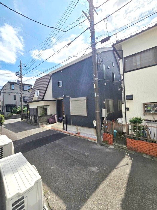 物件内観写真14　(室内からの展望)