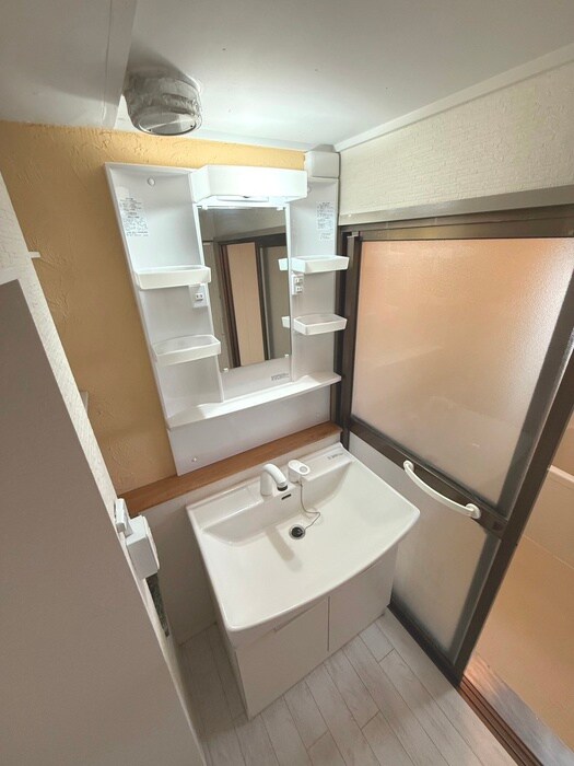 物件内観写真12　(洗面)