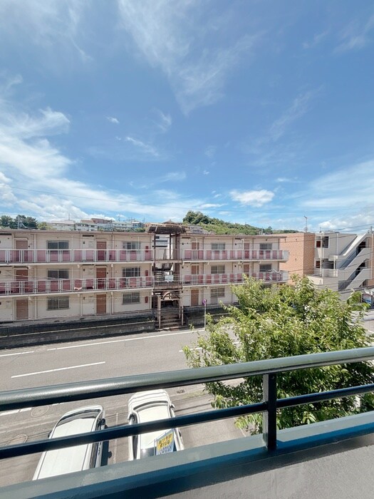 物件内観写真16　(室内からの展望)