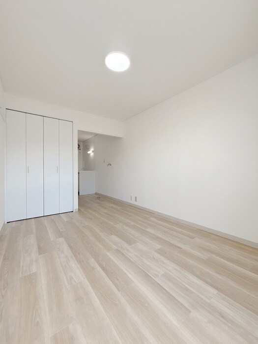 物件内観写真18　(居室)