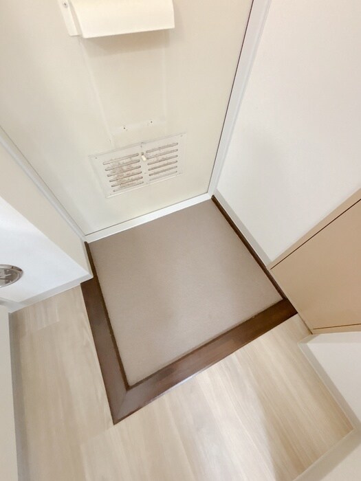 物件内観写真19　(玄関)