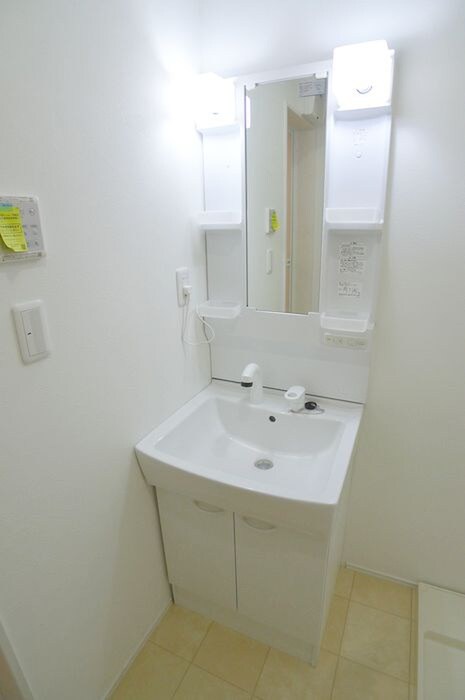 物件内観写真9　(洗面)