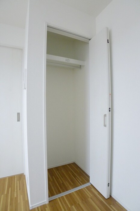 物件内観写真13　(収納)