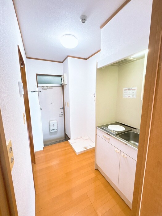 物件内観写真16　(廊下)