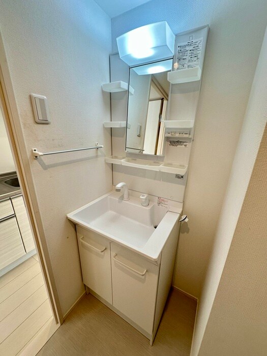 物件内観写真12　(洗面)