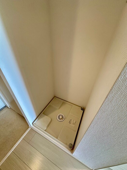 物件内観写真13　(洗濯機置場)