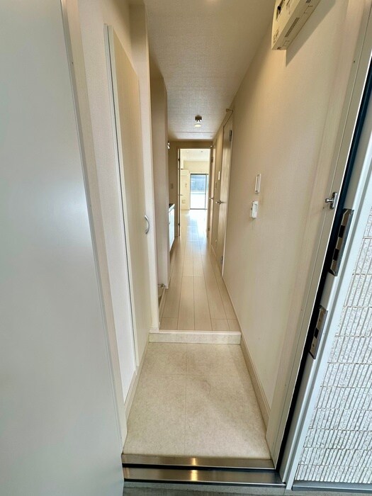 物件内観写真17　(廊下)