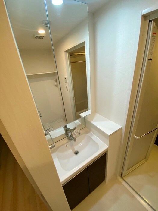 物件内観写真8　(洗面)