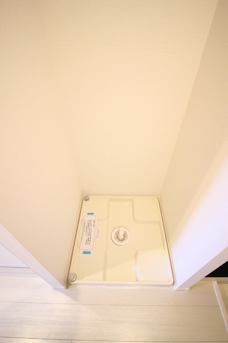 物件内観写真9　(洗濯機置場)