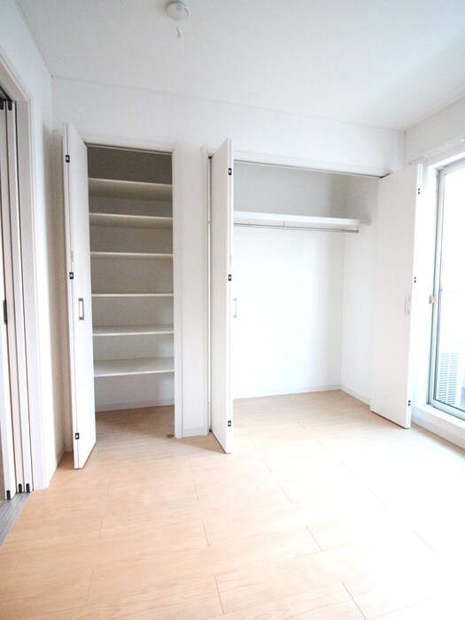 物件内観写真10　(収納)