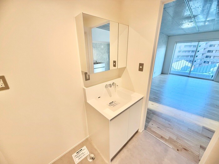 物件内観写真13　(洗面)