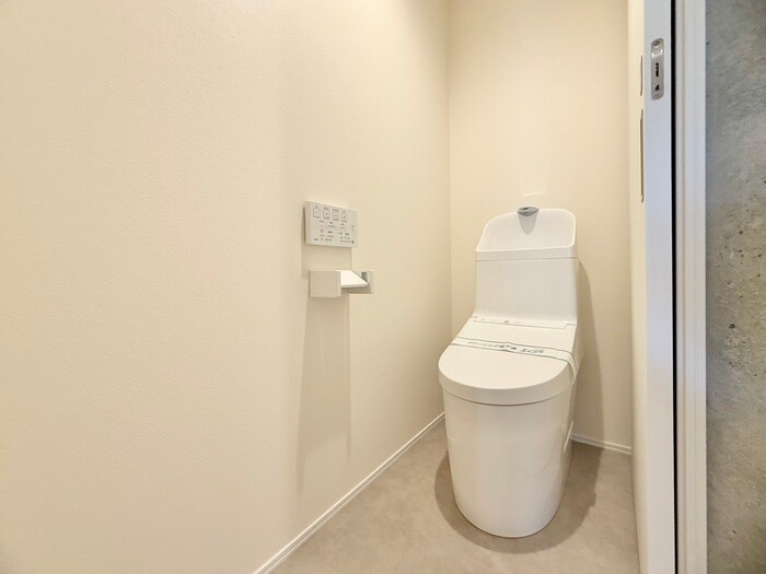 物件内観写真14　(トイレ)