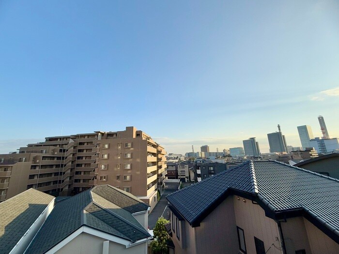 物件内観写真17　(室内からの展望)