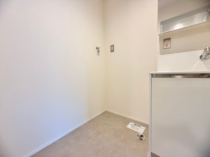 物件内観写真21　(洗濯機置場)