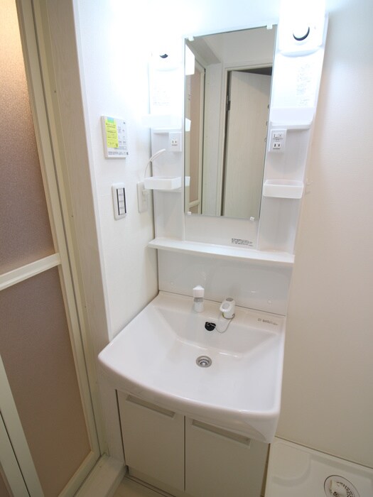 物件内観写真11　(洗面)