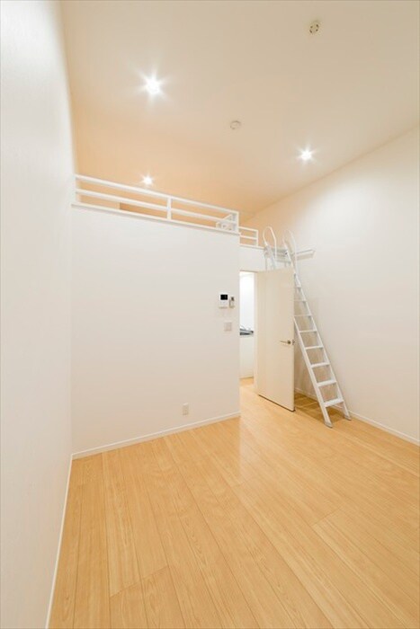 物件内観写真3　(居室)