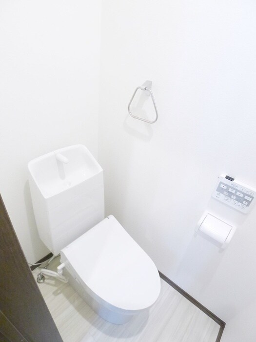 物件内観写真12　(トイレ)