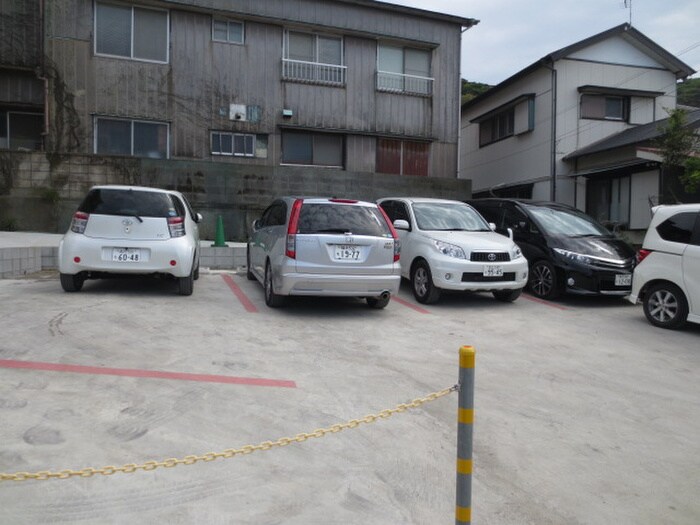 物件外観写真6　(駐輪場)