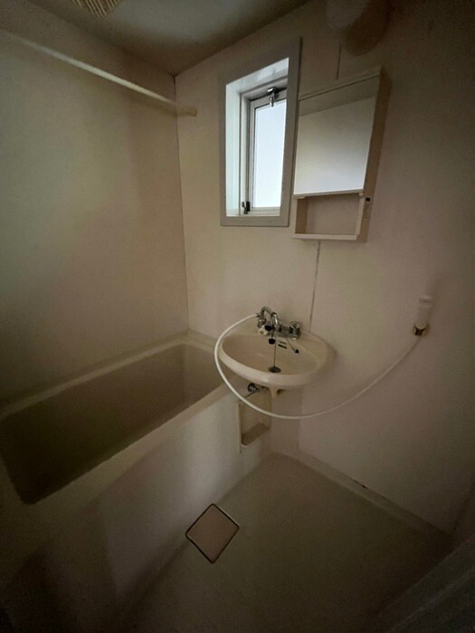 物件内観写真12　(バス／シャワールーム等)