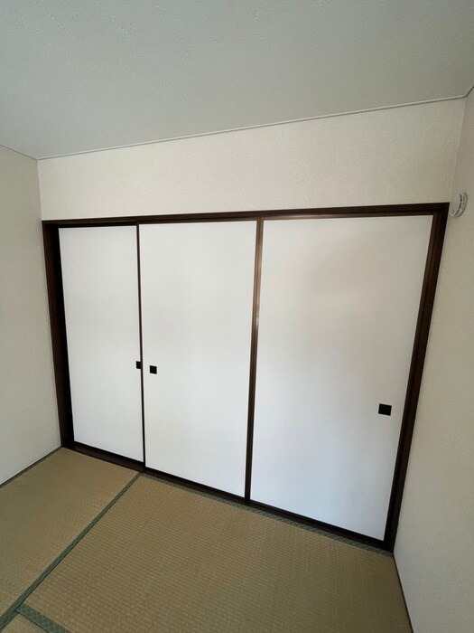 物件内観写真13　(収納)