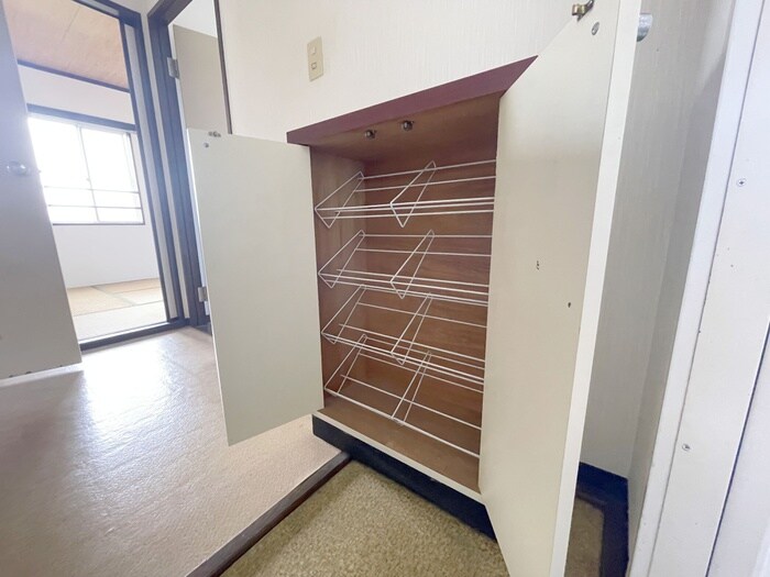 物件内観写真19　(靴箱)