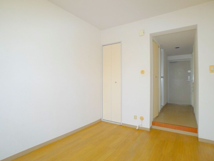 物件内観写真10　(室内からの展望)