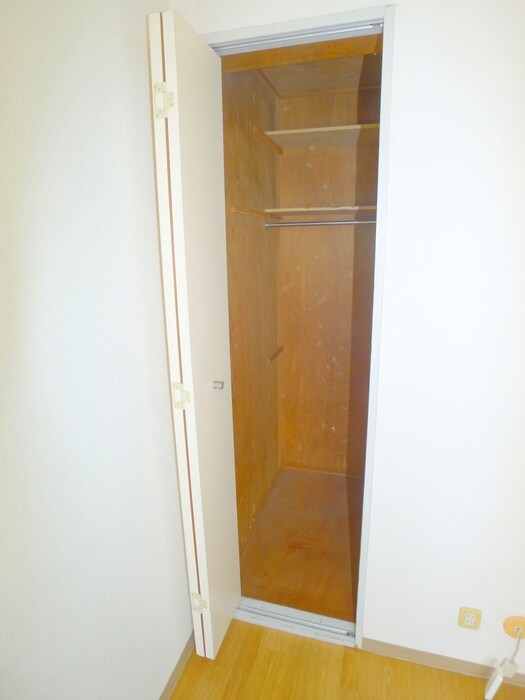 物件内観写真12　(収納)