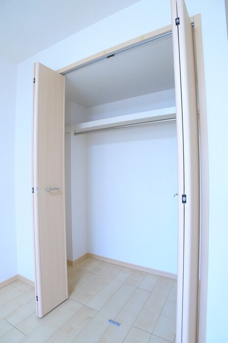 物件内観写真11　(収納)