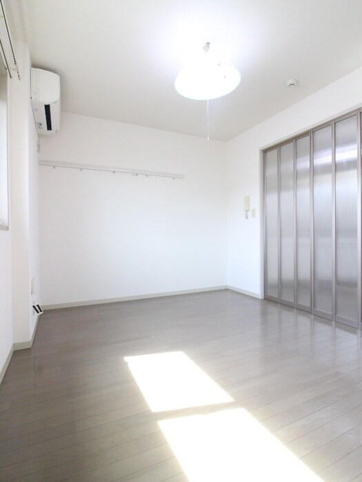 物件内観写真12　(居室)