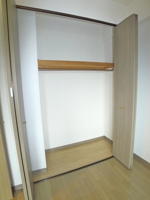 物件内観写真10　(収納)