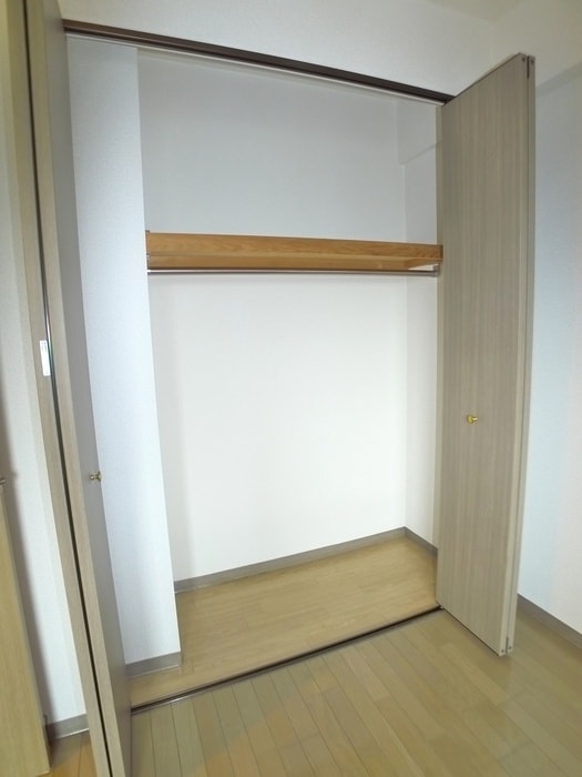 物件内観写真10　(収納)