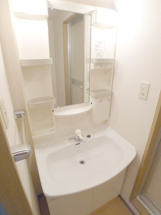 物件内観写真13　(洗面)