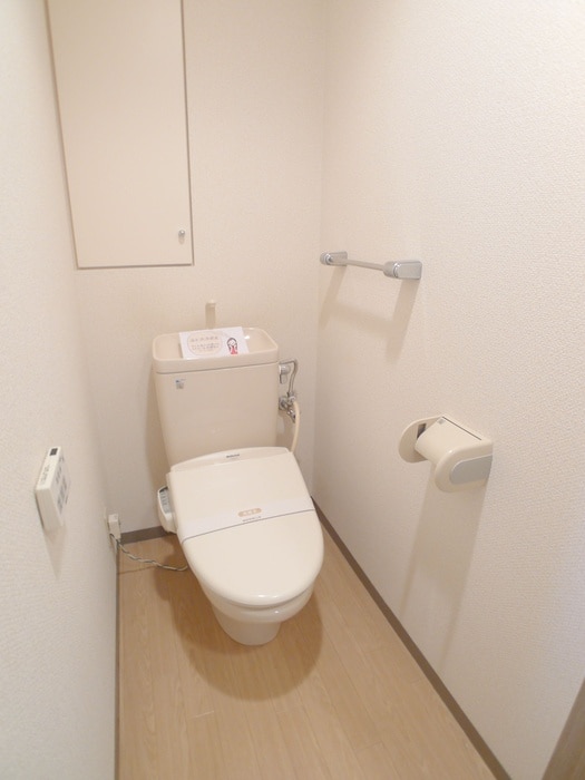 物件内観写真15　(トイレ)