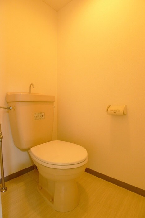 物件内観写真6　(トイレ)