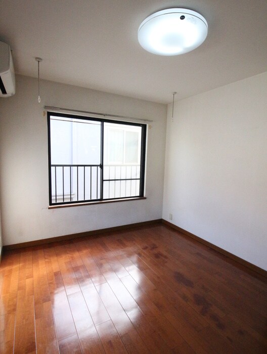 物件内観写真7　(居室)