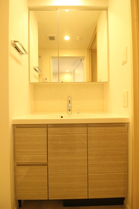 物件内観写真11　(洗面)