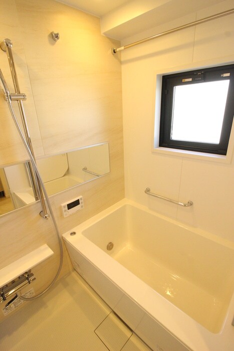 物件内観写真12　(バス／シャワールーム等)