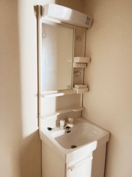 物件内観写真13　(洗面)