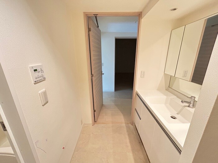 物件内観写真15　(洗面)