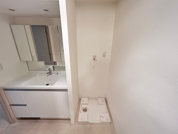 物件内観写真21　(洗濯機置場)